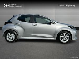 Toyota Yaris YARIS 1.5 HYBRID LUNA - Image 3