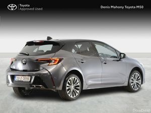 Toyota Corolla Luna Sport Hybrid Hatchback - Image 2
