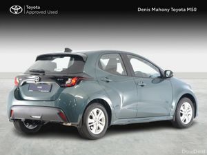 Toyota Yaris Hybrid Luna - Image 2