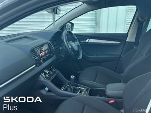 Skoda Karoq SELECTION 2.0 TDI 115 BHP - Image 4