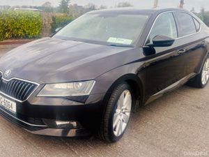 2017 SKODA SUBERB 20L AUTOMATIC - Image 2