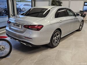 211 MERCEDES BENZ E-CLASS 300 de AMG LINE - Image 2