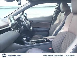 Toyota C-HR SOL AUTO HYBRID 1.8 * *FULL LEATHER* * - Image 4