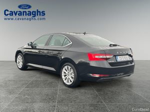 2023 Skoda Superb Sty 2.0tdi 150hp Dsg 5dr - Image 3