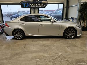 17 LEXUS IS-300 H SPORT HYBRID - Image 3