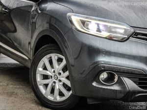 IMMACULATE 2017 RENAULT KADJAR DYNAMIC NAV - Image 4
