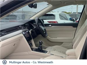 Volkswagen Passat 1.6 TDI 120HP Highline - Image 4