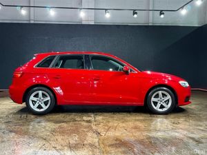 Audi A3 AUTOMATIC 1.4L TFSI - REVERSE CAMERA - CRU - Image 3