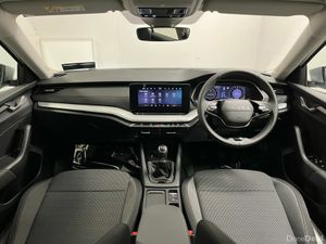 Skoda Octavia Selection 2.0TDI 115BHP - Reversing - Image 4