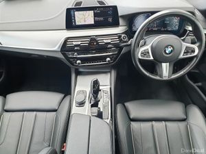 BMW 5-Series 530e M Sport Auto - Image 4