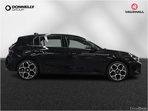 Vauxhall Astra Hatchback Ultimate - Image 4