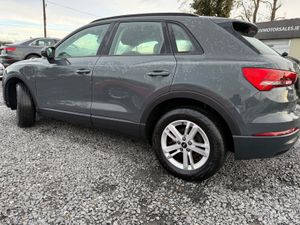 🔵 Audi Q3 1.4 TFSI 45 TECHNIK S Tronic - Image 3