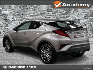 Toyota C-HR 1.8 Hybrid SOL 4DR Auto - Image 3