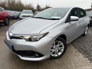 2016 Toyota Auris 1.8 LUNA HYBRID AUTO - Image 2