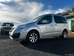 Wheelchair Car - Image 3