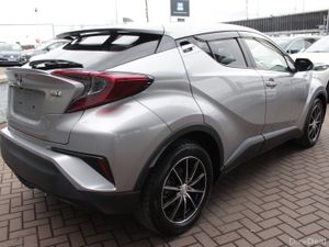 2018 TOYOTA C-HR SELF CHARGING HYBRID 1.8 - Image 4