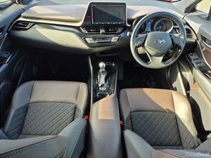 Toyota C-HR ** HYBRID ** AUTO ** HUGE SPEC ** TRIN - Image 2