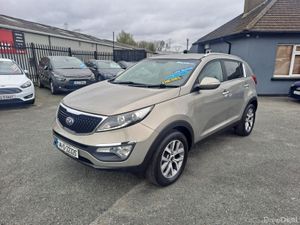 KIA SPORTAGE 1 OWNER VERY LOW KMS EX HALF LEATHER - Image 4
