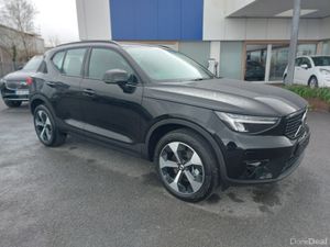 Volvo XC40 XC40 Plus Mild Hybrid B3 - Image 2