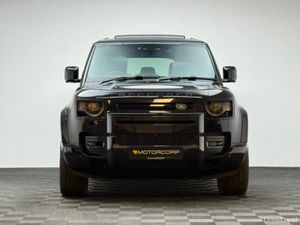 Land Rover Defender HSE X-DYNAMIC P300E - Image 2