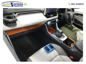 Toyota RAV4 4WD HYBRID ADVENTURE, Low mileage - Image 4