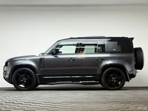 Land Rover Defender HSE X-DYNAMIC P300E *PAN ROOF* - Image 4