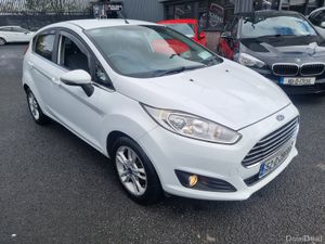 Ford Fiesta 2015 - Image 2