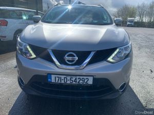 Nissan Qashqai 1.2  Nconnecta Automatic Petrol - Image 2
