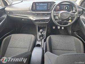 Hyundai Bayon ** 1.2 PETROL EXECUTIVE ** TRINITY M - Image 2
