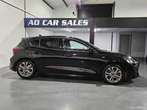 Ford Focus 2022 1.0 petrol st line 125 bhp - Image 4