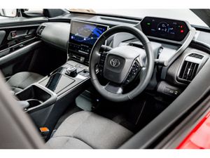 Toyota bZ4X MOTION 71.4kWh 200HP - Image 2