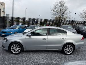 2013 (132) Volkswagen Passat 1.6 TDI Highline M6F - Image 4