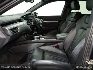 Audi e-tron E-TRON 55 S LINE QUATTRO: DAYTONA GREY - Image 3