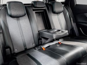 Peugeot 3008 Allure 1.2 Petrol 130HP - Image 4