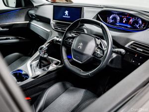 Peugeot 3008 Allure 1.2 Petrol 130HP - Image 2