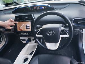 Toyota Prius 2016 - Image 2
