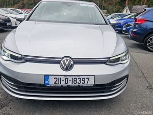 Volkswagen Golf 2021 1.0 eTSI 110HP  DSG MHEV - Image 3