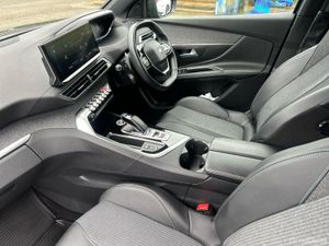 Peugeot 5008 ALLURE 1.5 BLUEHDI 130HP AUTO - Image 3