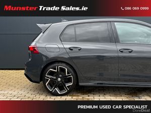 Volkswagen Golf R-Line - Image 3