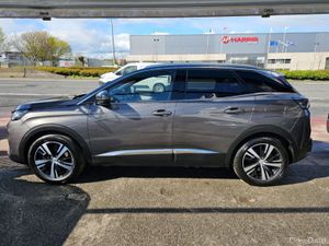 Peugeot 3008 1.6 PLUG IN HYBRID, LOW MILEAGE, VERY - Image 3