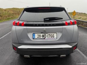 Peugeot 2008 Allure Puretech 1.2 5DR Auto - Image 4