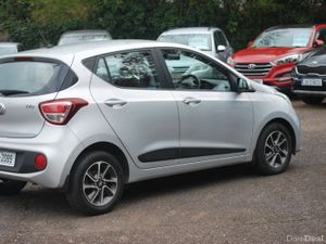 Hyundai i10 2018 Deluxe 1.0 - Image 4