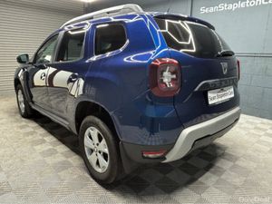 Dacia Duster COMFORT BLUE DCI 115 MY 4DR - Image 2