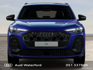 Audi Q5 E-Hybrid Q Competition - Image 4