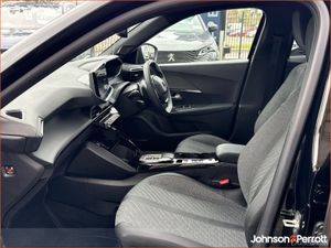 Peugeot 2008 HYBRID 145BHP e-DCS6 Allure - Image 4