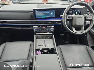 Hyundai Santa Fe 1.6 PHEV 4WD Premium - Image 4