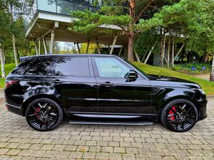 RANGE ROVER SPORT HSE BLACK BADGE - Image 2