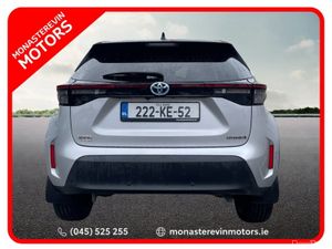 Toyota Yaris CR CROSS LUNA SPORT 4DR AUTO - Image 4