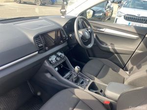 Skoda Karoq SELECTION 1.0TSI 115HP-EASTER SALE NOW - Image 3