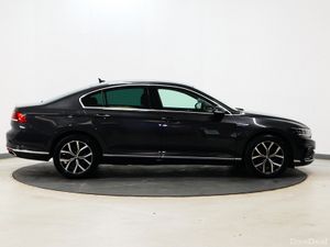 *8* 2021 Volkswagen Passat 1.4 gte auto - Image 3